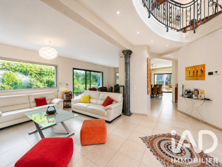  Maison à vendre 9 pièces 243 m²