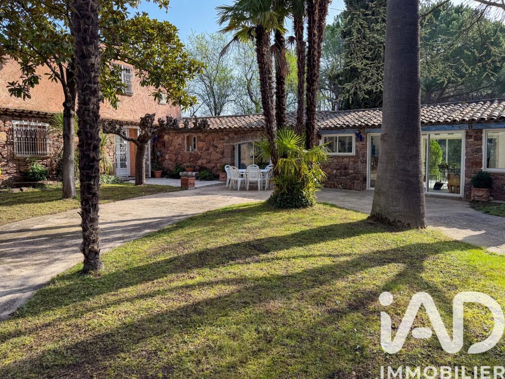 à vendre  Maison Roquebrune-sur-Argens (83520)