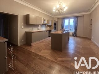  Appartement à louer 4 pièces 109 m²