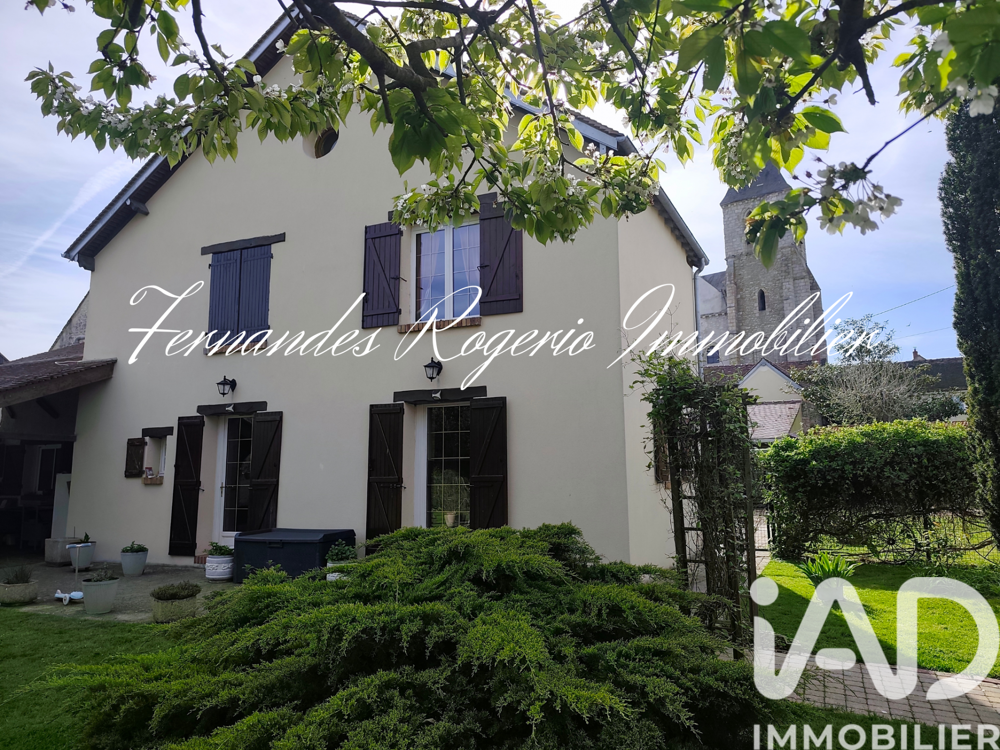 Maison 7 pièces 183 m² · à Briarres-sur-Essonne · 183 m² · 239 990 €