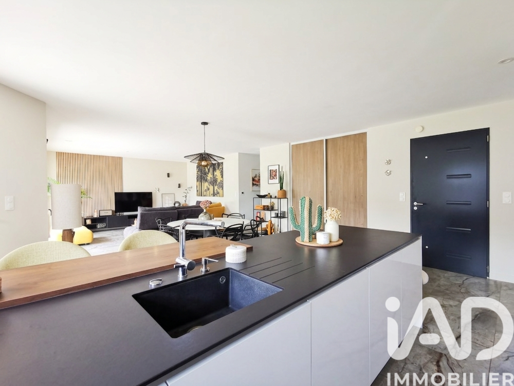vente Maison - 4 pièce(s) - 104 m² Basse-Goulaine (44115)