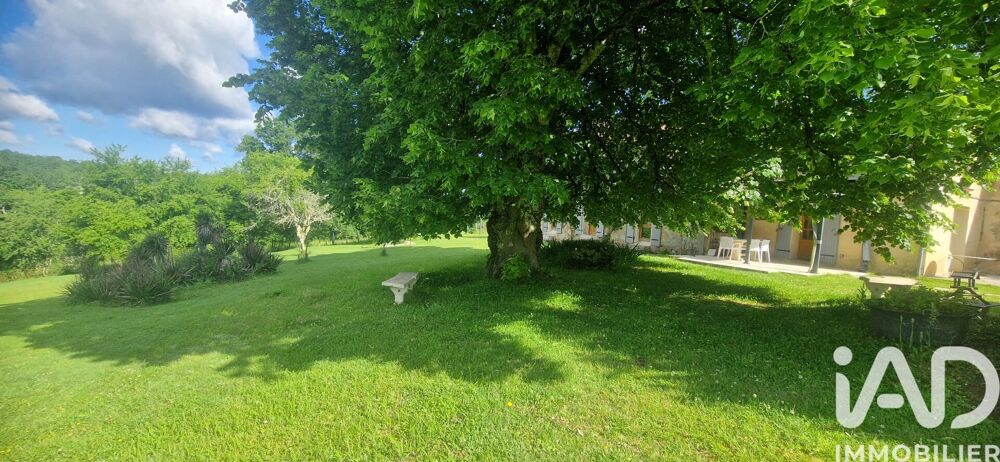 Vente Maison Vente Maison de campagne 9 pièces Eyraud-crempse-maurens