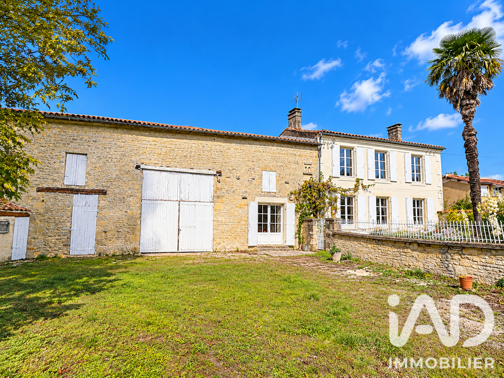 Vente Maison Vente Maison traditionnelle 6 pièces Couture-d'argenson
