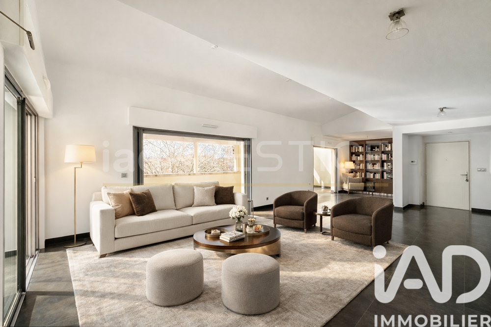 Vente Appartement Vente Duplex 6 pièces Nîmes