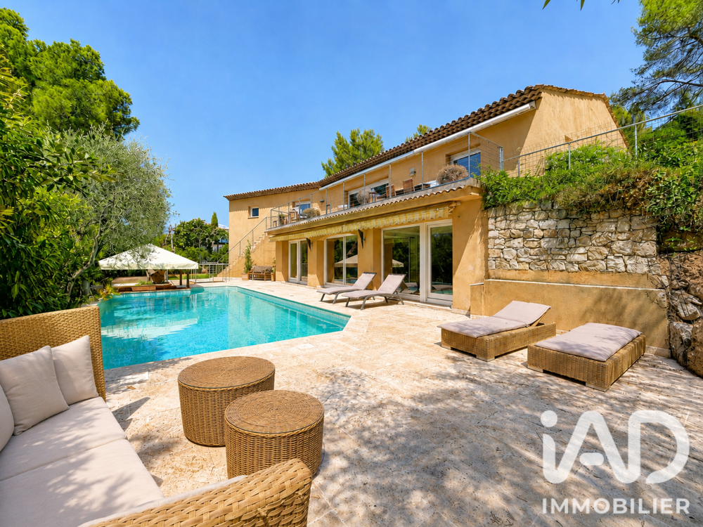 Vente Maison Vente Maison traditionnelle 7 pièces Roquefort-les-pins