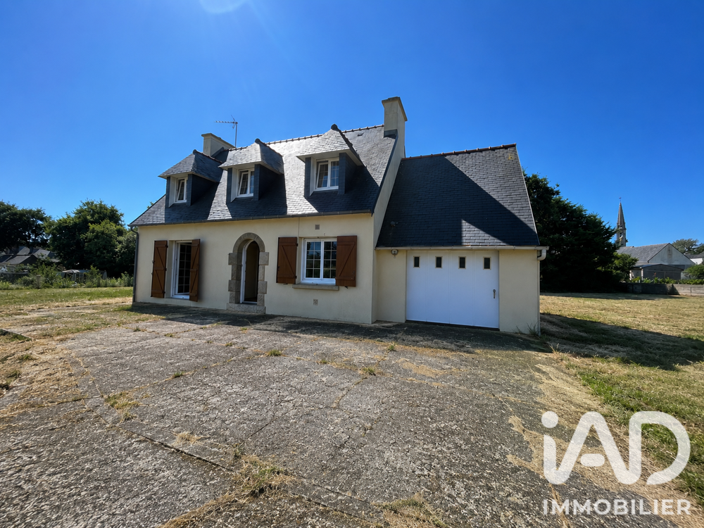 Maison 5 pièces 92 m² · à Poullan-sur-Mer · 92 m² · 263 000 €