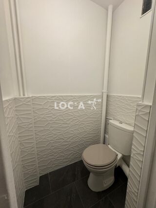  Appartement à louer 4 pièces 75 m²