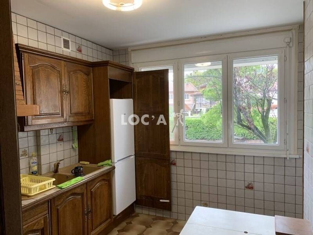 location Chambre - 1 pi�ce(s) - 10 m� Saint-Priest (69800)