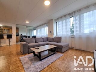  Appartement à louer 5 pièces 110 m²