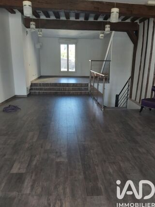  Immeuble à vendre 243 m²
