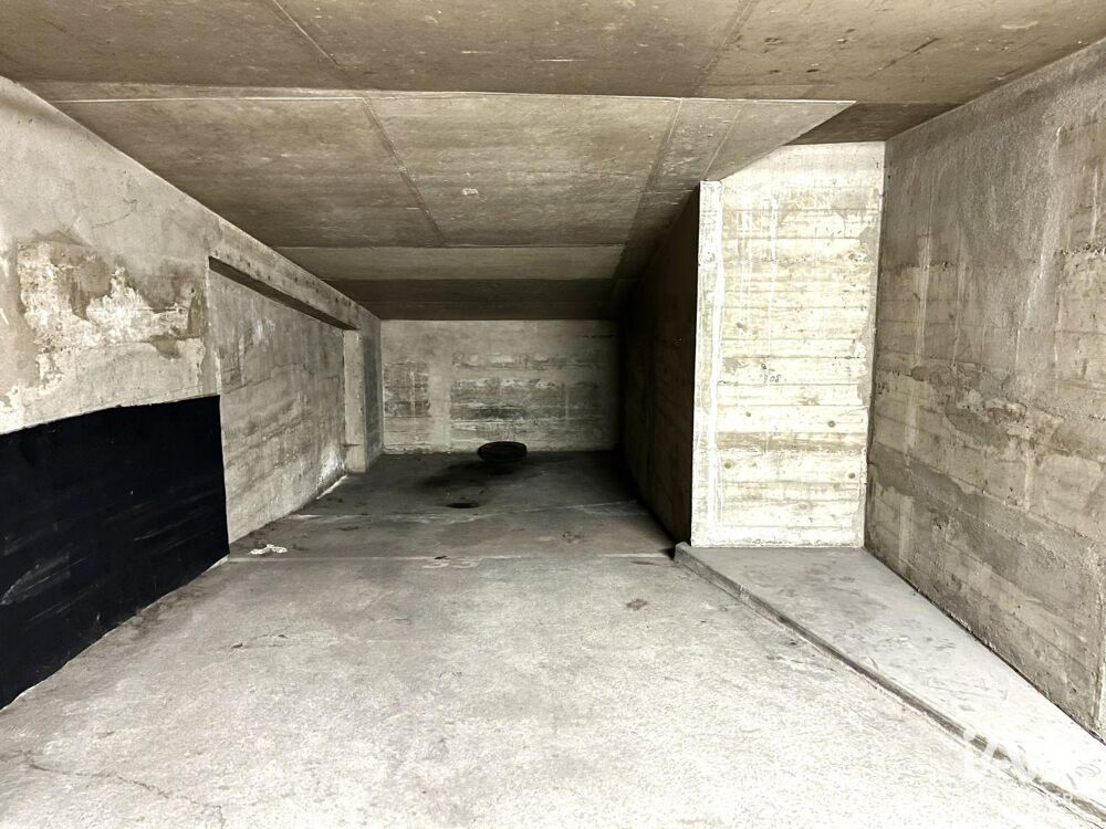 Location Parking/Garage Location Parking 14 m&sup2; Paris 7