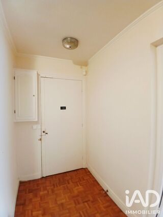  Appartement à louer 5 pièces 117 m²