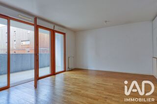  Appartement à louer 3 pièces 73 m²