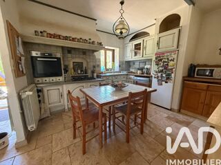  Maison à vendre 13 pièces 325 m²