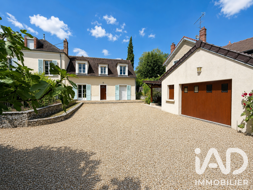 Vente Maison Vente Maison traditionnelle 9 pièces La ferté-alais