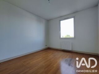  Appartement à louer 4 pièces 93 m²
