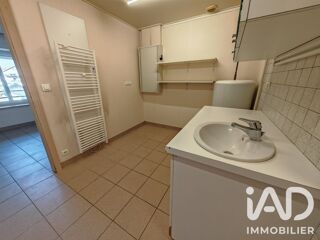  Appartement à louer 5 pièces 108 m²