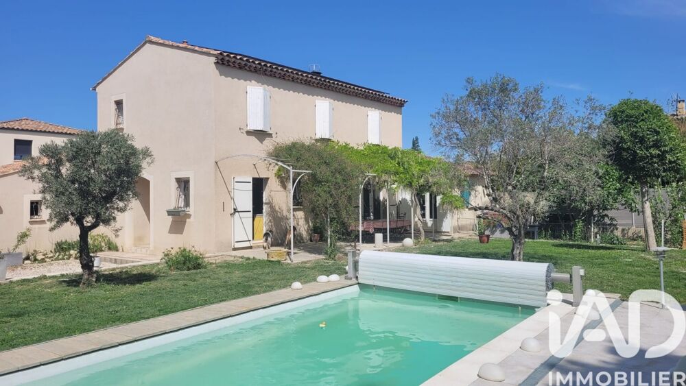 Vente Maison Vente Maison traditionnelle 7 pièces Morières-lès-avignon