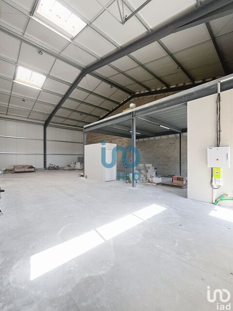   Location Surface diverse 300 m&sup2; 