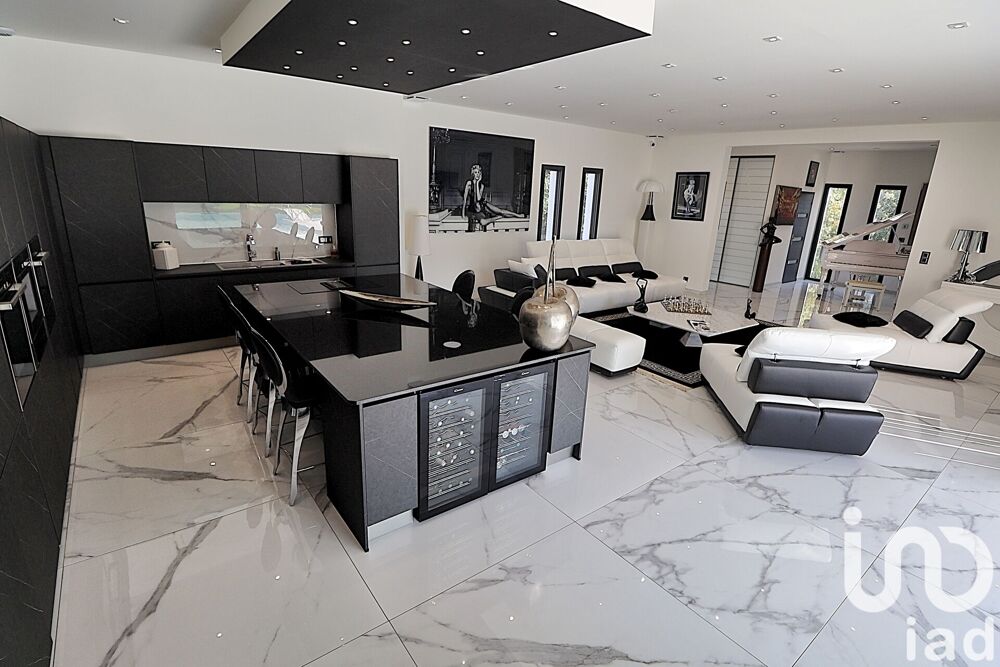 � vendre  Maison Saint-Laurent-des-Arbres (30126)