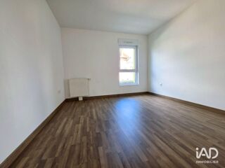  Appartement à louer 3 pièces 66 m²
