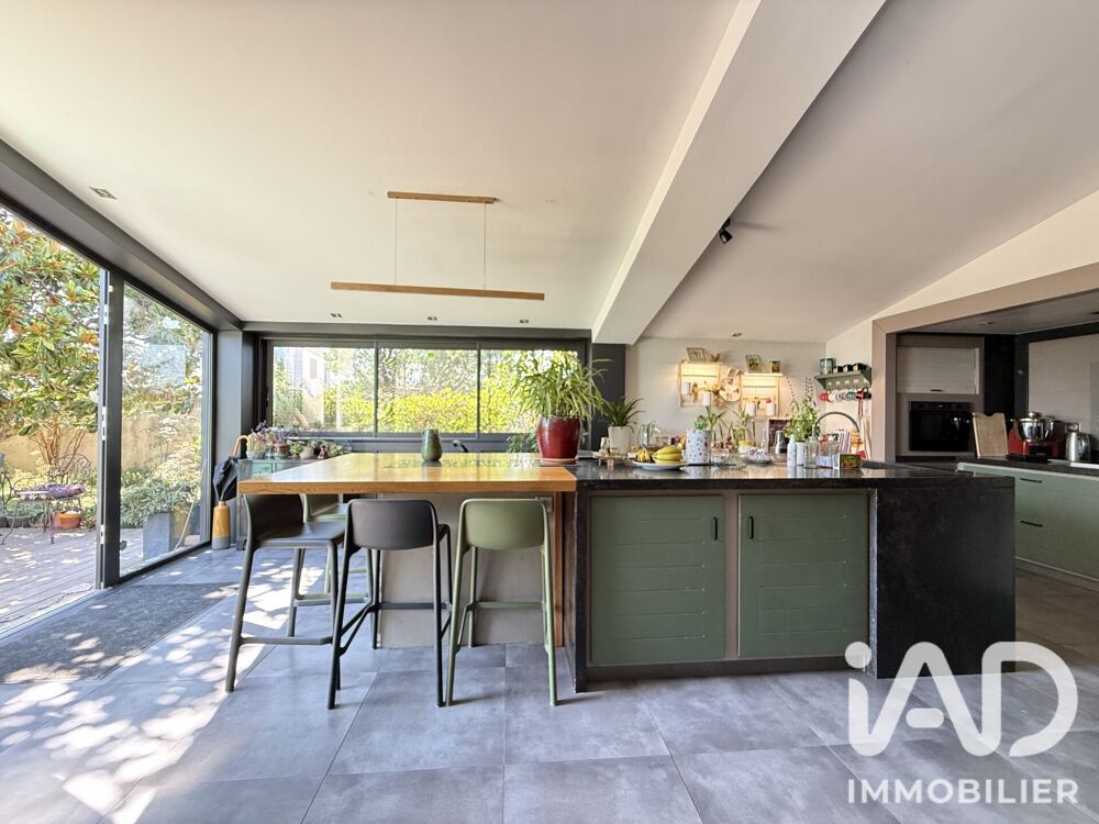 vente Maison - 7 pièce(s) - 256 m² Puyricard (13540)