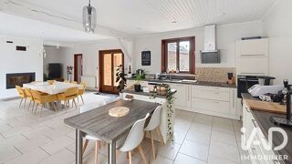  Maison à vendre 6 pièces 211 m²