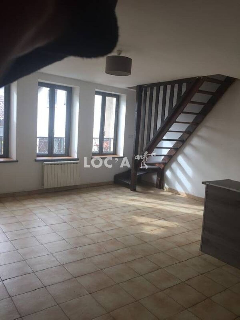 750€ CC / Mois A SAISIR DE SUITE AU CENTRE DU VILLAGE ....