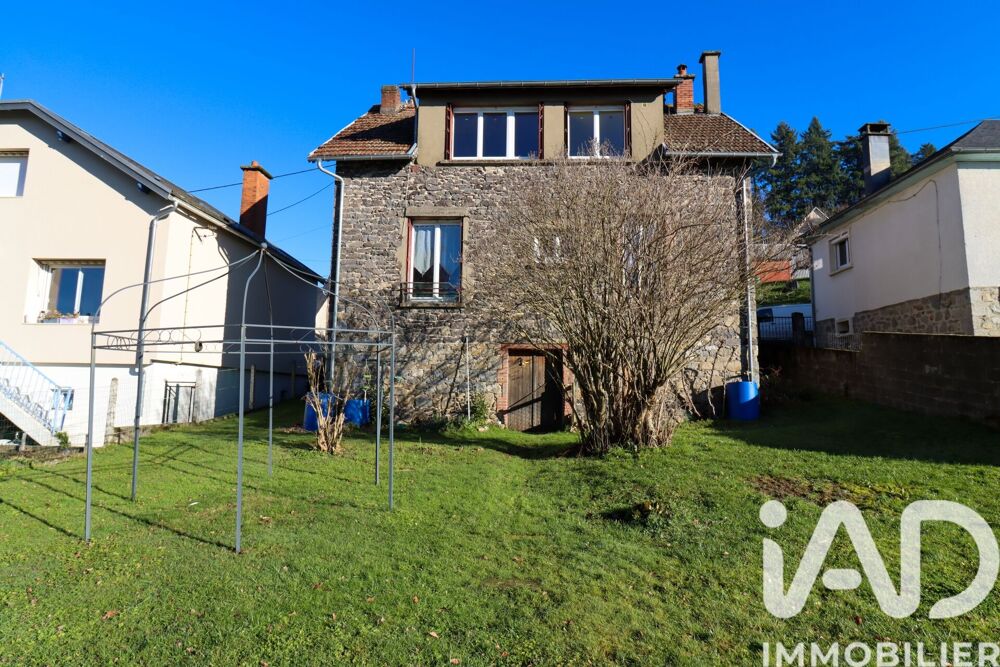 Maison 6 pièces 114 m² · à Ussel · 114 m² · 50 000 €