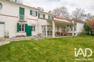  Maison à vendre 10 pièces 175 m²