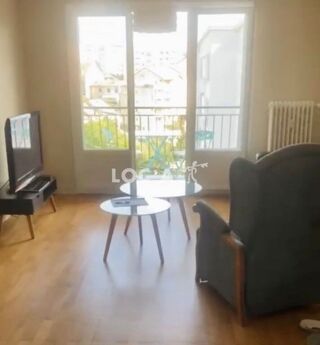  Appartement � louer 4 pi�ces 75 m�
