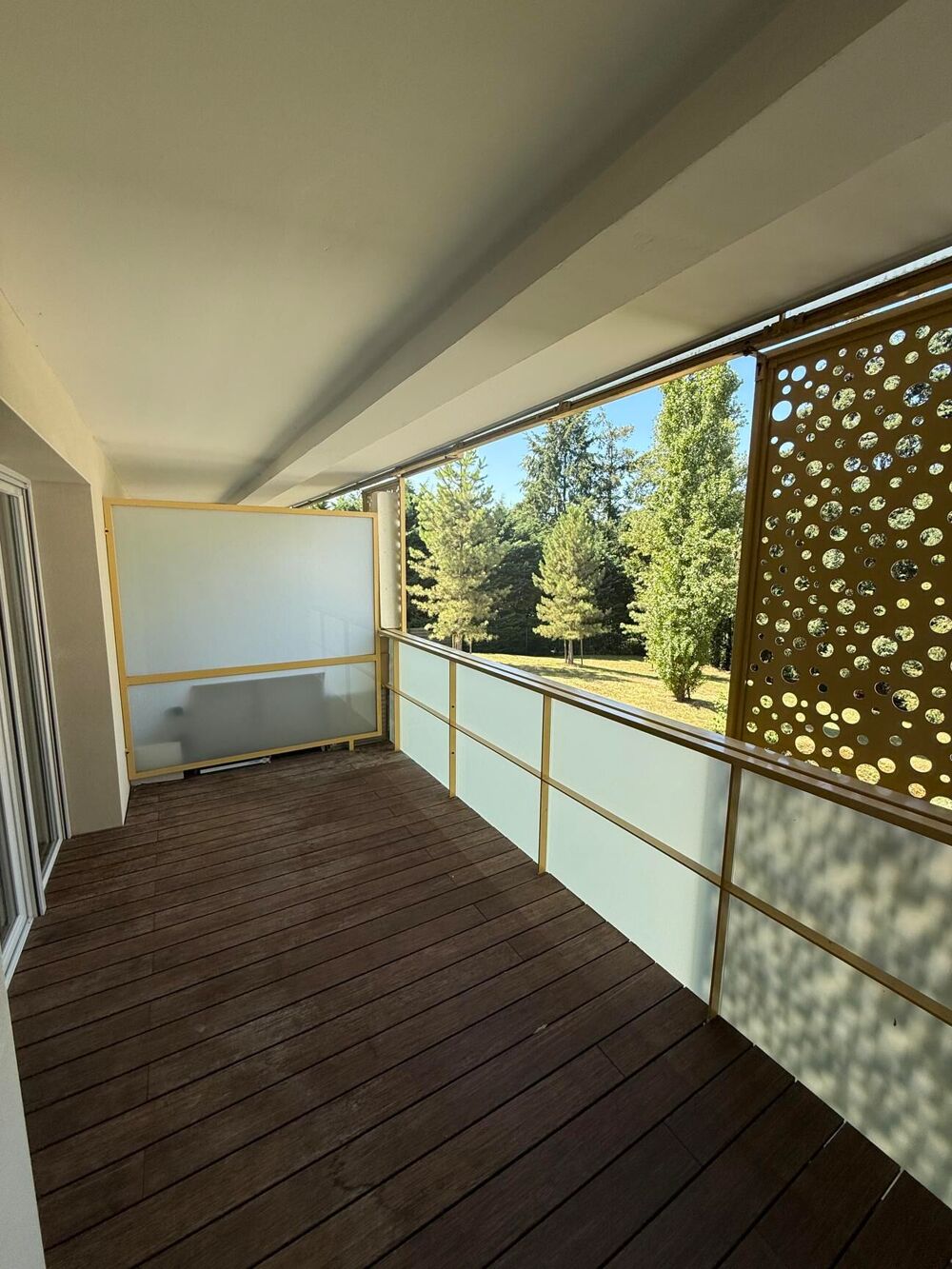 Vous cherchez un appartement où vous installer en toute ....