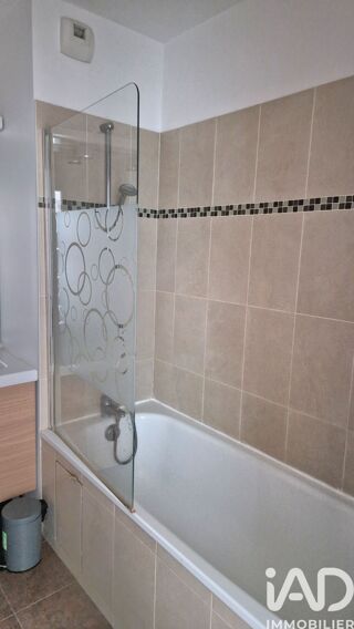  Appartement à louer 3 pièces 57 m²