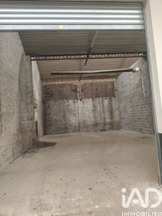  Parking / Garage à vendre 93 m²