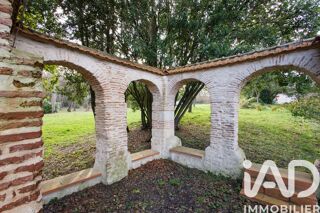 Maison à vendre 15 + pièces 800 m²