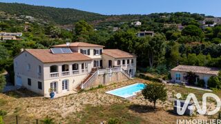  Maison à vendre 15 + pièces 585 m²
