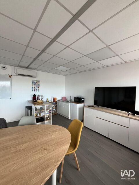   Location Bureaux 98 m&sup2; 