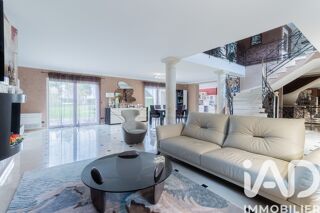  Maison à vendre 10 pièces 338 m²