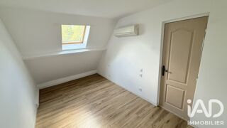  Maison à louer 7 pièces 200 m²
