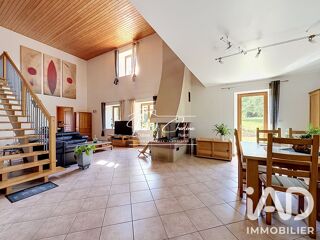  Maison à vendre 8 pièces 227 m²