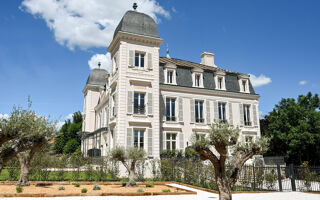  Appartement à louer 4 pièces 155 m²