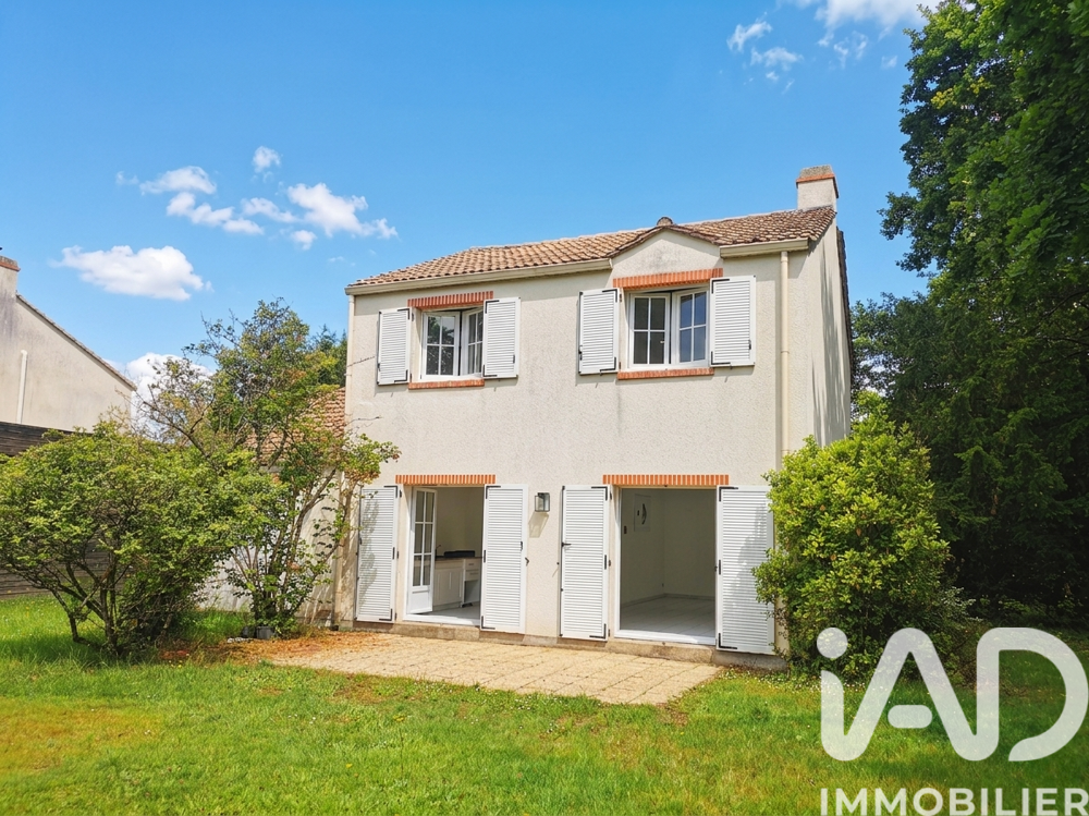 Maison 4 pièces 94 m² · à Basse-Goulaine · 94 m² · 330 000 €