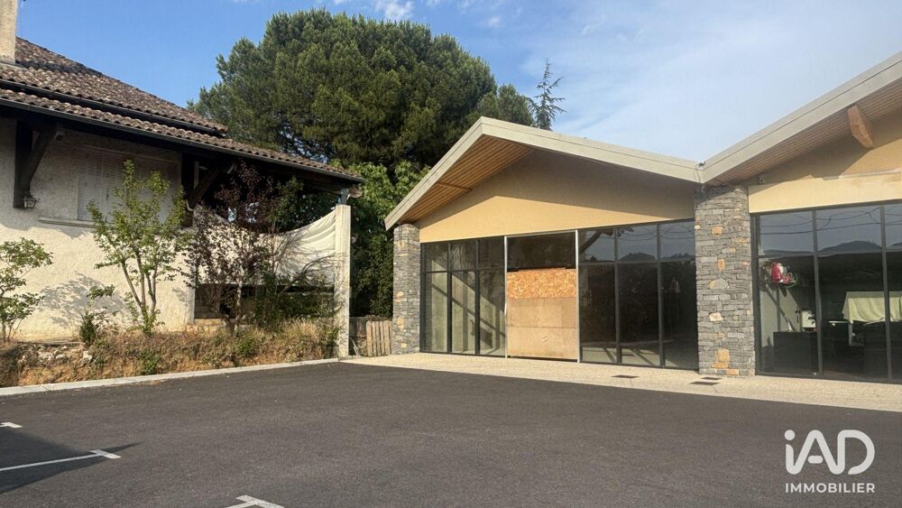   Location Boutique/Local commercial 142 m&sup2; 