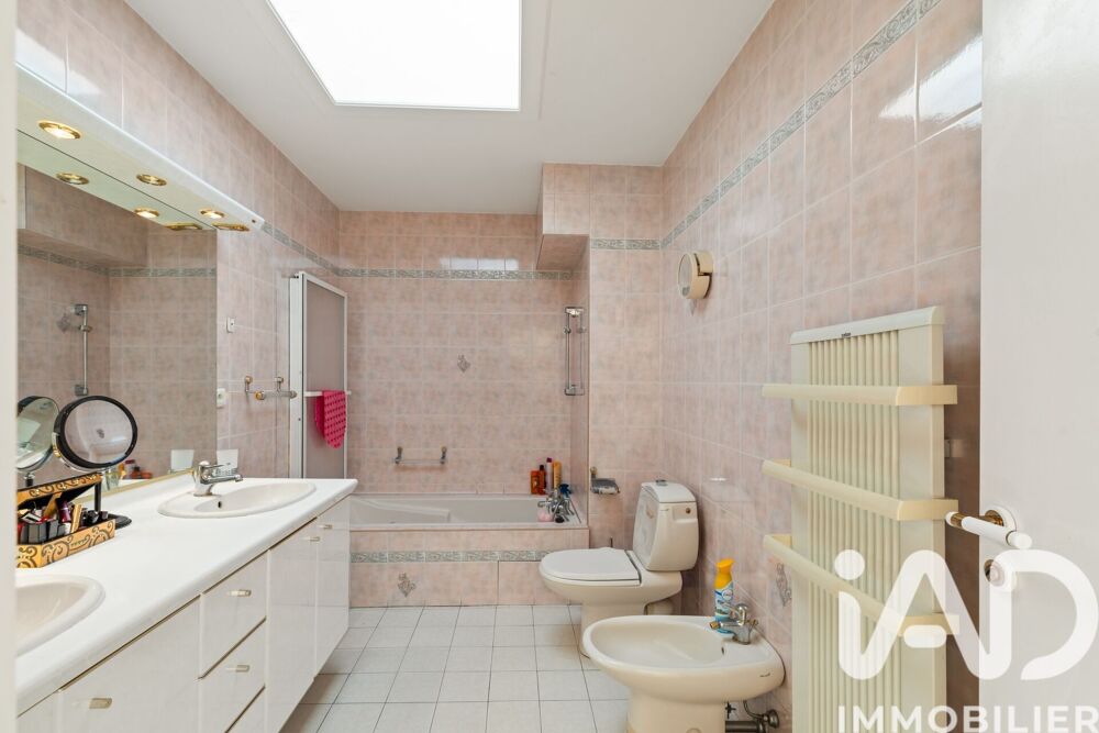 à vendre  Appartement Cagnes-sur-Mer (06800)