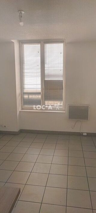  Appartement à louer 1 pièce 35 m²