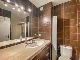  Appartement à louer 2 pièces 46 m²