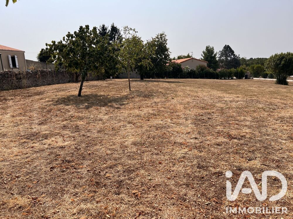 Vente Terrain Vente Terrain à bâtir 1 000 m&sup2; Chef-boutonne