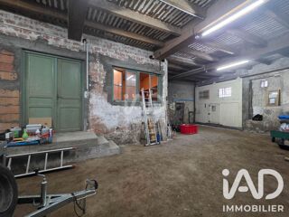  Parking / Garage à vendre 370 m²