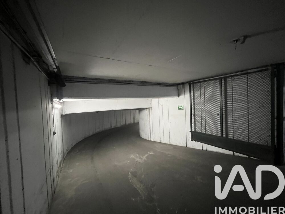 Vente Parking/Garage Vente Garage 150 m&sup2; Paris 18