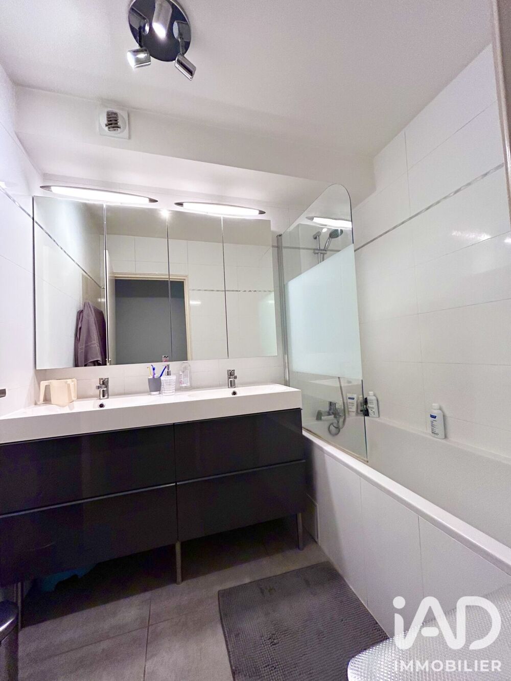 Vente Appartement Vente Appartement 5 pièces Courbevoie